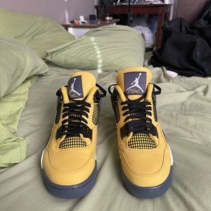 Air Jordan lightning 4’s